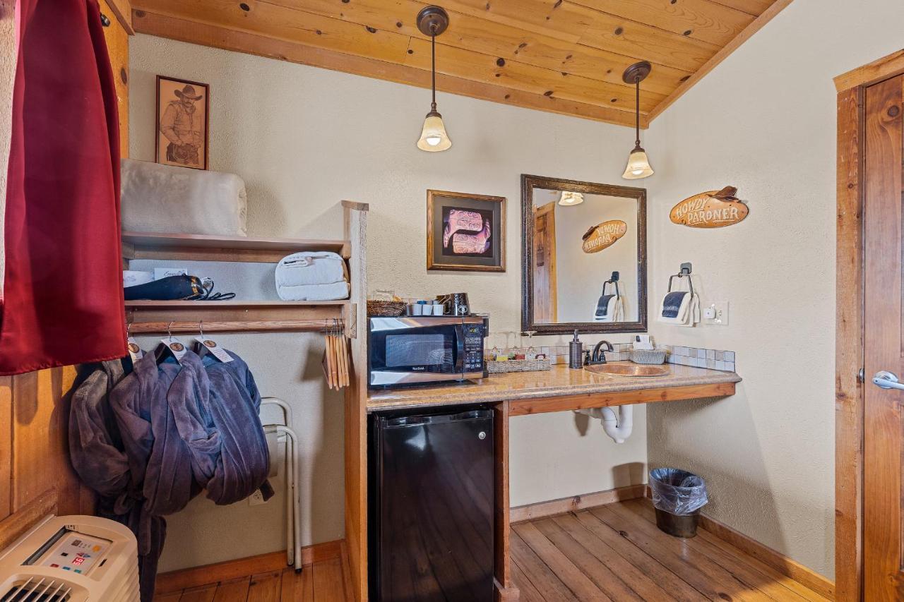 Trapper's Rendezvous Bed & Breakfast 5*