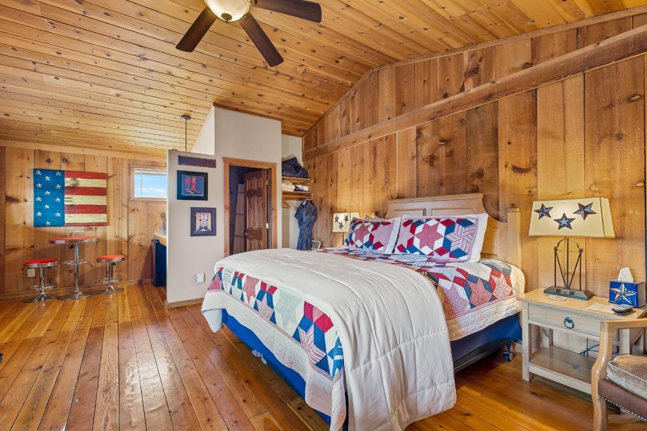 Trapper's Rendezvous Bed & Breakfast 5*